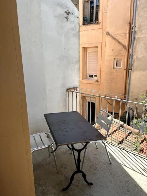 Studio Cv - Calme, Clair Avec Terrasse มงต์เปอลิเยร์ ภายนอก รูปภาพ